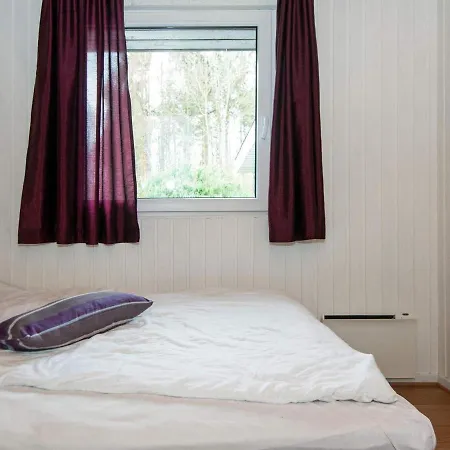 10 Person Holiday In R Nde Сasa de vacaciones Rønde